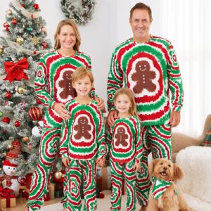 Wholesale Custom Printed Family Gingerbread Print Long Sleeve Family Pajamas with Matching Socks Red