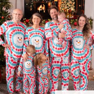 Bulk Order Factory Direct Christmas Letter & Gingerbread Man Print Long Sleeve Family Pajamas Khaki with Matching Socks