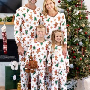 Bulk Order Factory Direct Christmas Santa Print Raglan Sleeve Family Pajamas SGS Certified Red with Matching Socks