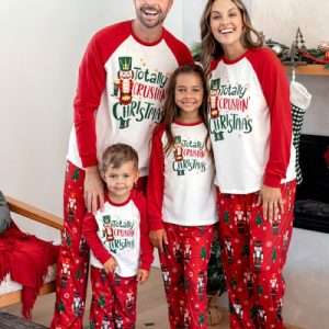 Custom Factory Direct Family Holiday Lamp Graphic Family Pajamas with Matching Socks