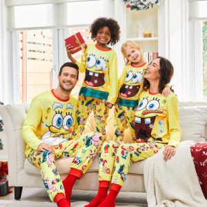 OEM Available Wholesale Holiday Classic Snowman Colorblock Family Pajamas with Matching Socks