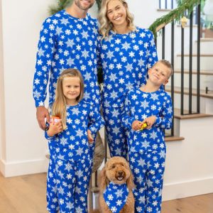 Custom Design Wholesale Family Classic Snowman Pattern Family Pajamas with Matching Socks