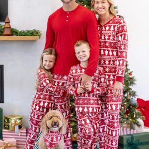 Customizable Bulk Family Matching Classic Snowman Fleece Snowflake Print Family Pajamas with Matching Socks