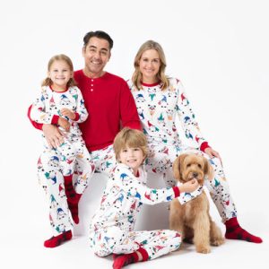 Wholesale Christmas Family Matching Gingerbread & Christmas Tree Print Green Family Pajamas Green with Matching Socks