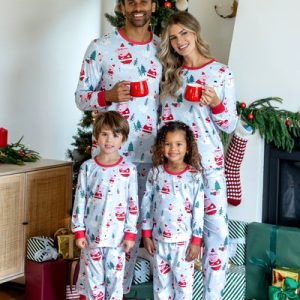 Custom Factory Direct Family Pink Doll Snowflake Family Pajama Set Pink with Matching Socks