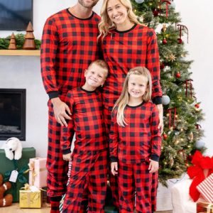 Custom Factory Direct Family Cute Elf Print Gradient Tie Dye Long Sleeve Family Pajamas Green with Matching Socks